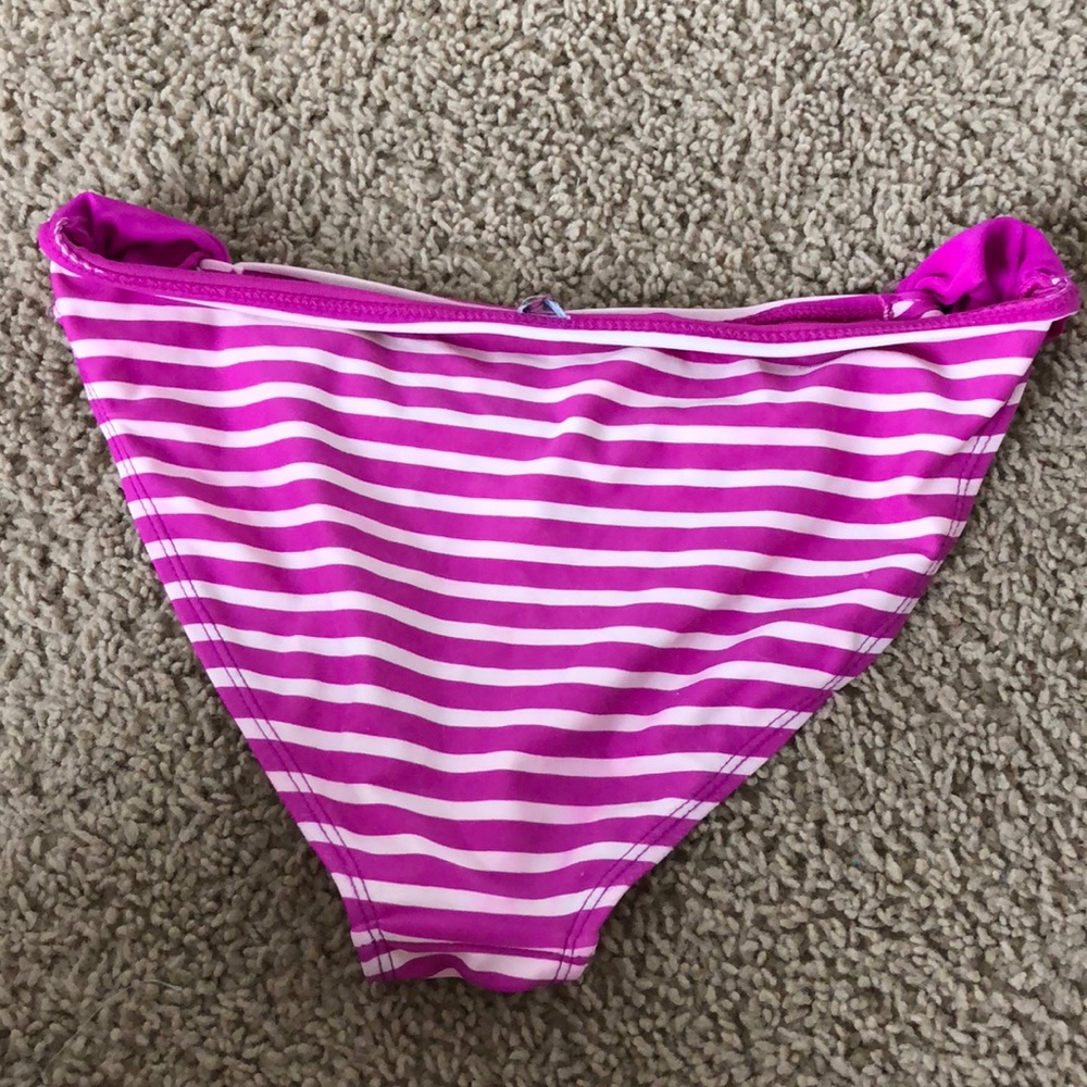Bikini Set - Picture 6 of 7
